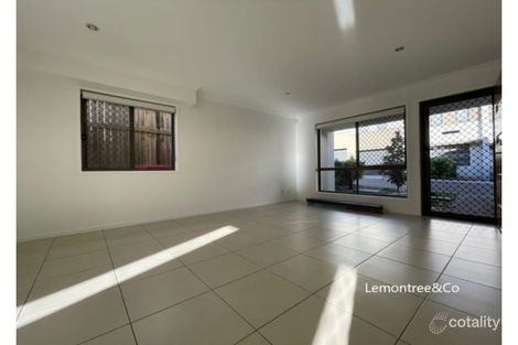 Property photo of 32/20 Kianawah Road South Manly West QLD 4179