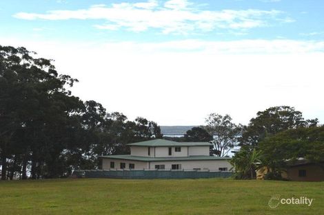 13 Willes St, Russell Island, QLD 4184