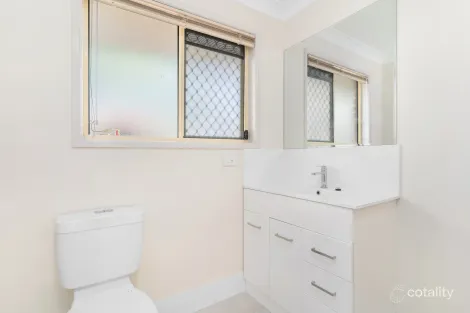 Property photo of 2 Boronia Close Norman Gardens QLD 4701