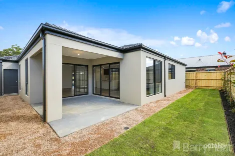 Property photo of 41 Illawarra Boulevard Drouin VIC 3818