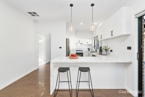 Property photo of 2 Grenadier Grove Hillside VIC 3037