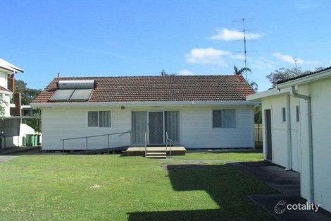 Property photo of 10 Binburra Avenue Toowoon Bay NSW 2261