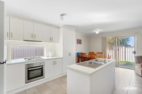 15 Jensen Ave, Whyalla Jenkins, SA 5609