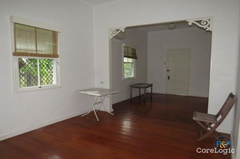 Property photo of 30 Surrey Street Hyde Park QLD 4812