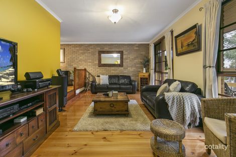 Property photo of 16 Samantha Court Frankston VIC 3199