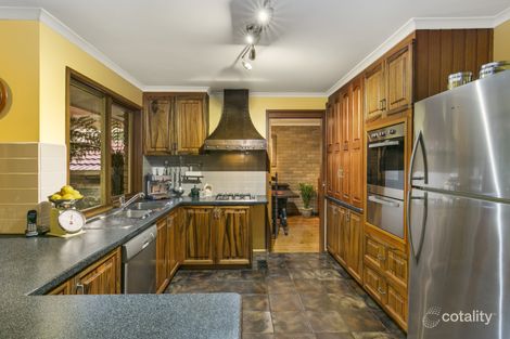 Property photo of 16 Samantha Court Frankston VIC 3199