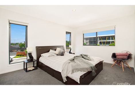 Property photo of 16 Emily Way Varsity Lakes QLD 4227