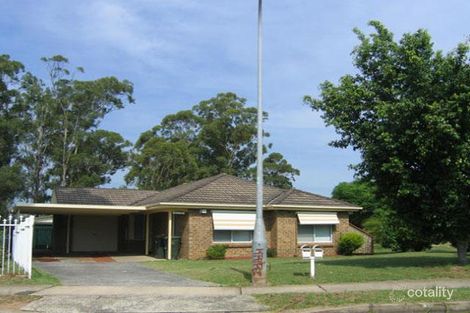 18 Falklands Ave, Bossley Park, NSW 2176