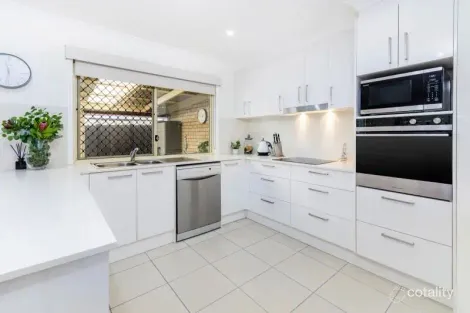 42/210 Bestmann Rd E, Sandstone Point, QLD 4511