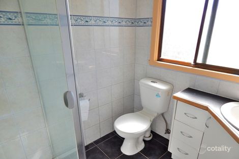 Property photo of 6 Oulton Crescent Reservoir VIC 3073