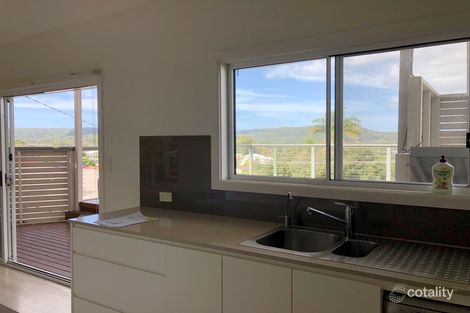 Property photo of 33 Headlam Parade Springfield NSW 2250