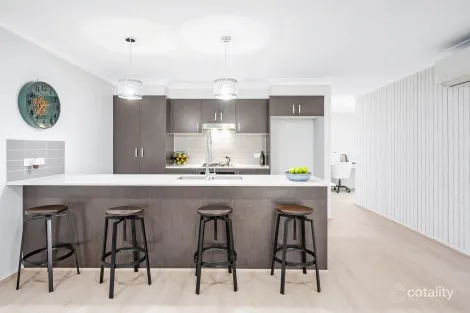 Property photo of 4/4A Oates Street Spring Farm NSW 2570