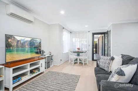 Property photo of 4A Oates Street Spring Farm NSW 2570