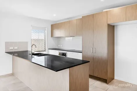 Property photo of 19 Macintyre Street Holmview QLD 4207