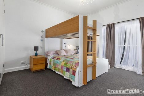 Property photo of 3 Fairview Avenue Newtown VIC 3220