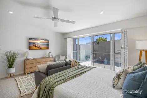 Property photo of 2/36 Mayfield Street Alexandra Headland QLD 4572