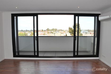 Property photo of 11-13 Warwick Avenue Springvale VIC 3171