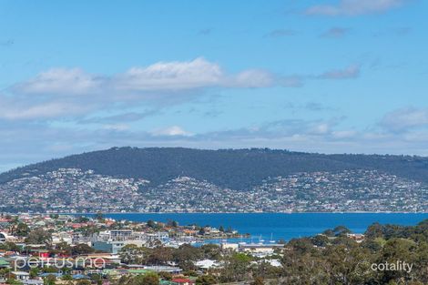 Property photo of 18 Wassell Place Lindisfarne TAS 7015