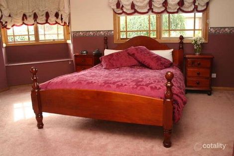 Property photo of 8 Balmoral Court Frankston South VIC 3199