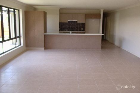 Property photo of 3 Park Grove Court Kallangur QLD 4503