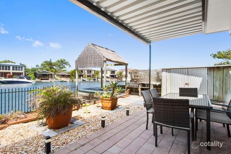 Property photo of 2/8 Vaggelas Crescent Biggera Waters QLD 4216