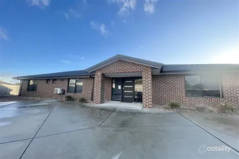 8 Rainsford Dr, Noble Park North, VIC 3174