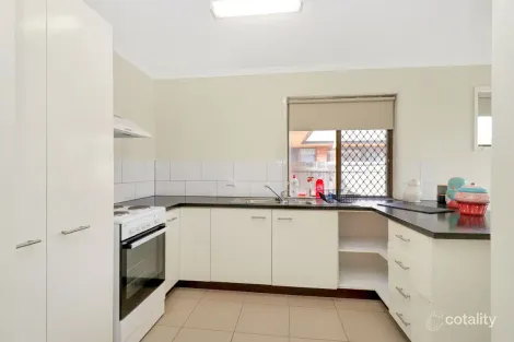 Property photo of 2/63 Robertson Road Raceview QLD 4305