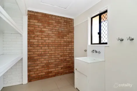 Property photo of 2/63 Robertson Road Raceview QLD 4305