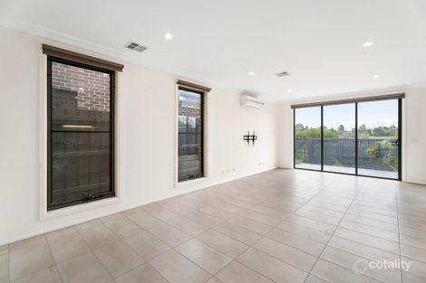 Property photo of 41 Billy Buttons Drive Narre Warren VIC 3805