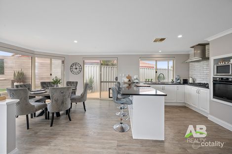 Property photo of 2 Malup Place Sinagra WA 6065