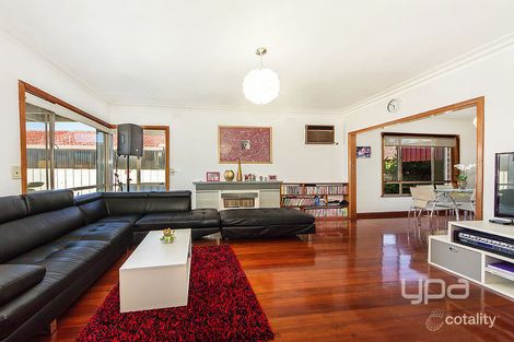 Property photo of 1 Mark Street St Albans VIC 3021