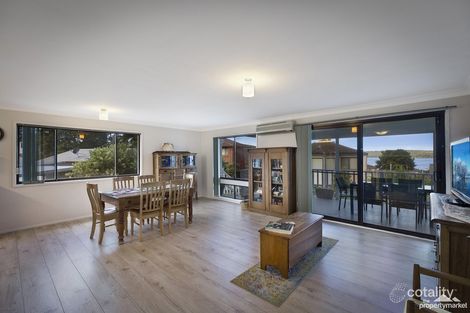 Property photo of 6 Murraba Crescent Gwandalan NSW 2259