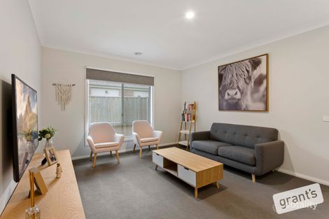 Property photo of 10 Faulkner Drive Officer VIC 3809