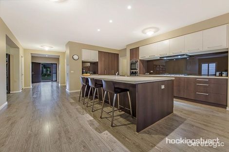 Property photo of 8 Cherry Lake Green Caroline Springs VIC 3023
