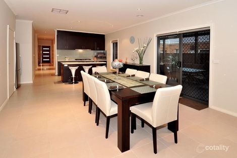 Property photo of 16 Ironbark Grove Burnside Heights VIC 3023