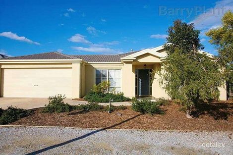 Property photo of 21 Anglers Court Seabrook VIC 3028