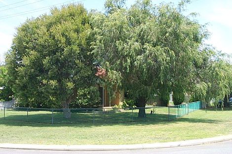 36 Middleton St, Cloverdale, WA 6105