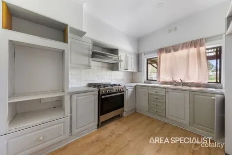 Property photo of 71 Lampard Road Drouin VIC 3818