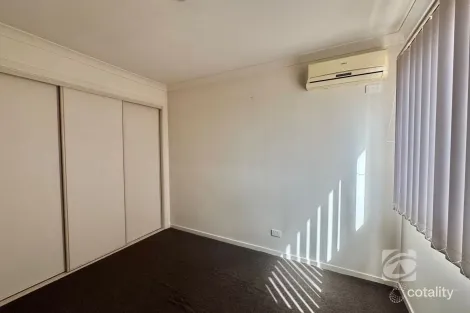 Property photo of 24 Melzak Way Berwick VIC 3806