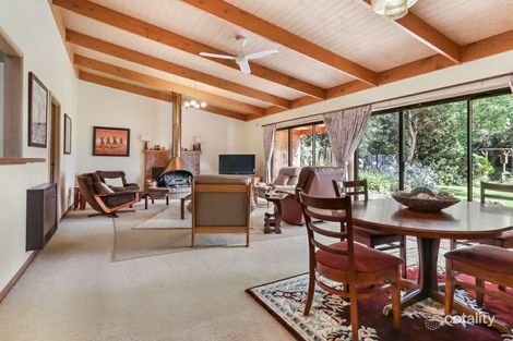 Property photo of 10 Eleventh Parade Raymond Island VIC 3880