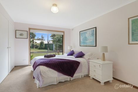 Property photo of 10 Eleventh Parade Raymond Island VIC 3880