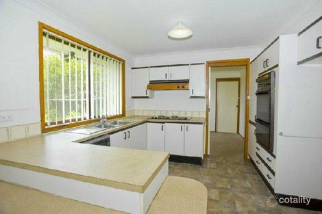 Property photo of 4 Nalong Place Oak Flats NSW 2529