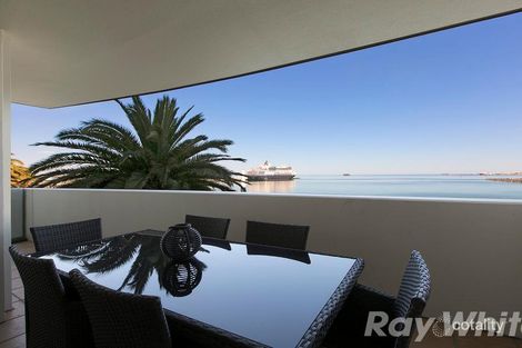 Property photo of 205/127 Beach Street Port Melbourne VIC 3207