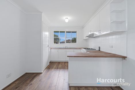 33 Courtenay Ave, Cranbourne North, VIC 3977