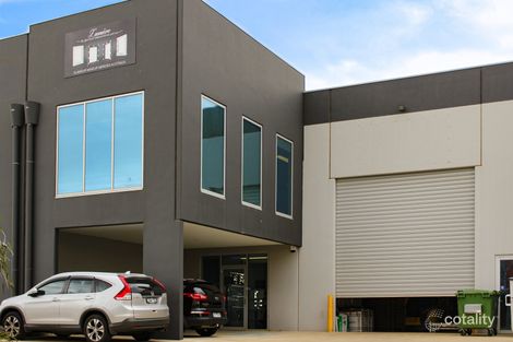 4/94 Eucumbene Dr, Ravenhall, VIC 3023