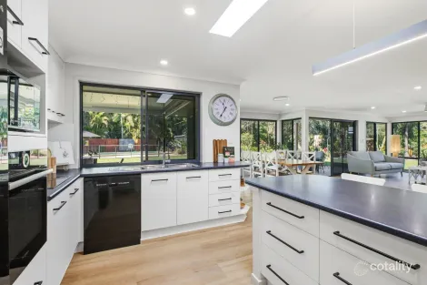 Property photo of 2 Wattlebird Place Landsborough QLD 4550