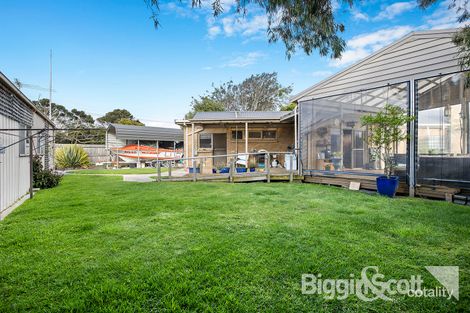 Property photo of 2 Helm Street Aspendale VIC 3195