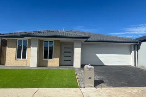 Property photo of 12 Smethurst Road Tarneit VIC 3029