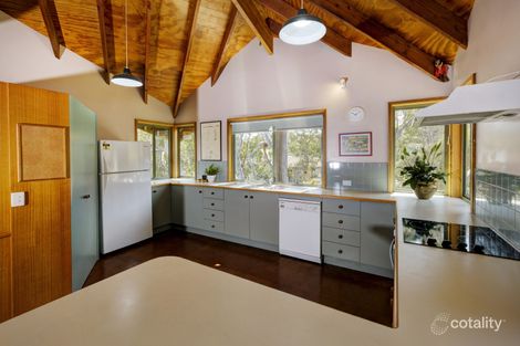 Property photo of 2 Harrow Drive Boomerang Beach NSW 2428
