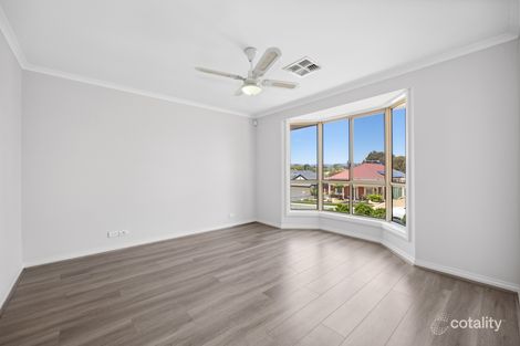 Property photo of 35 Saddle Crescent Walkley Heights SA 5098
